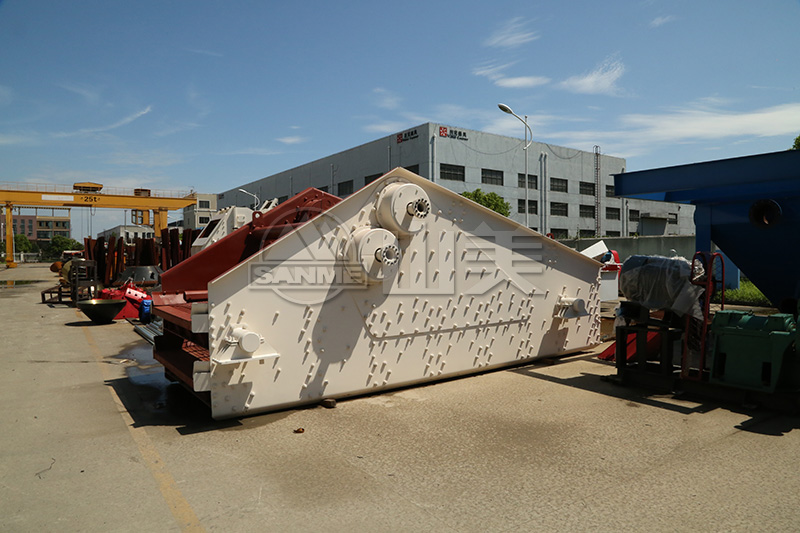 振動篩入料時物料投放要注意什么？