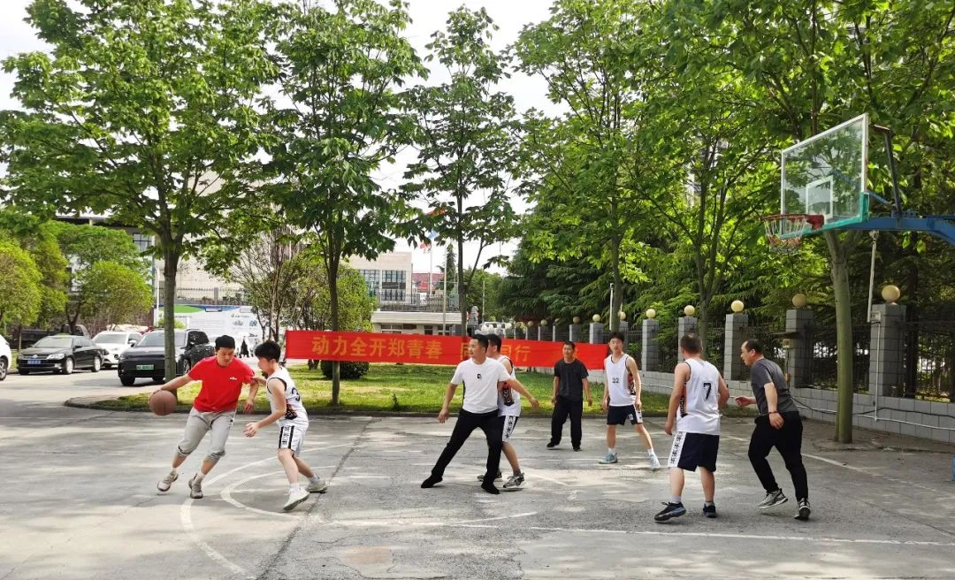 上海山美股份2025春季運動會火熱啟幕！拔河、籃球預賽燃情開戰(zhàn)